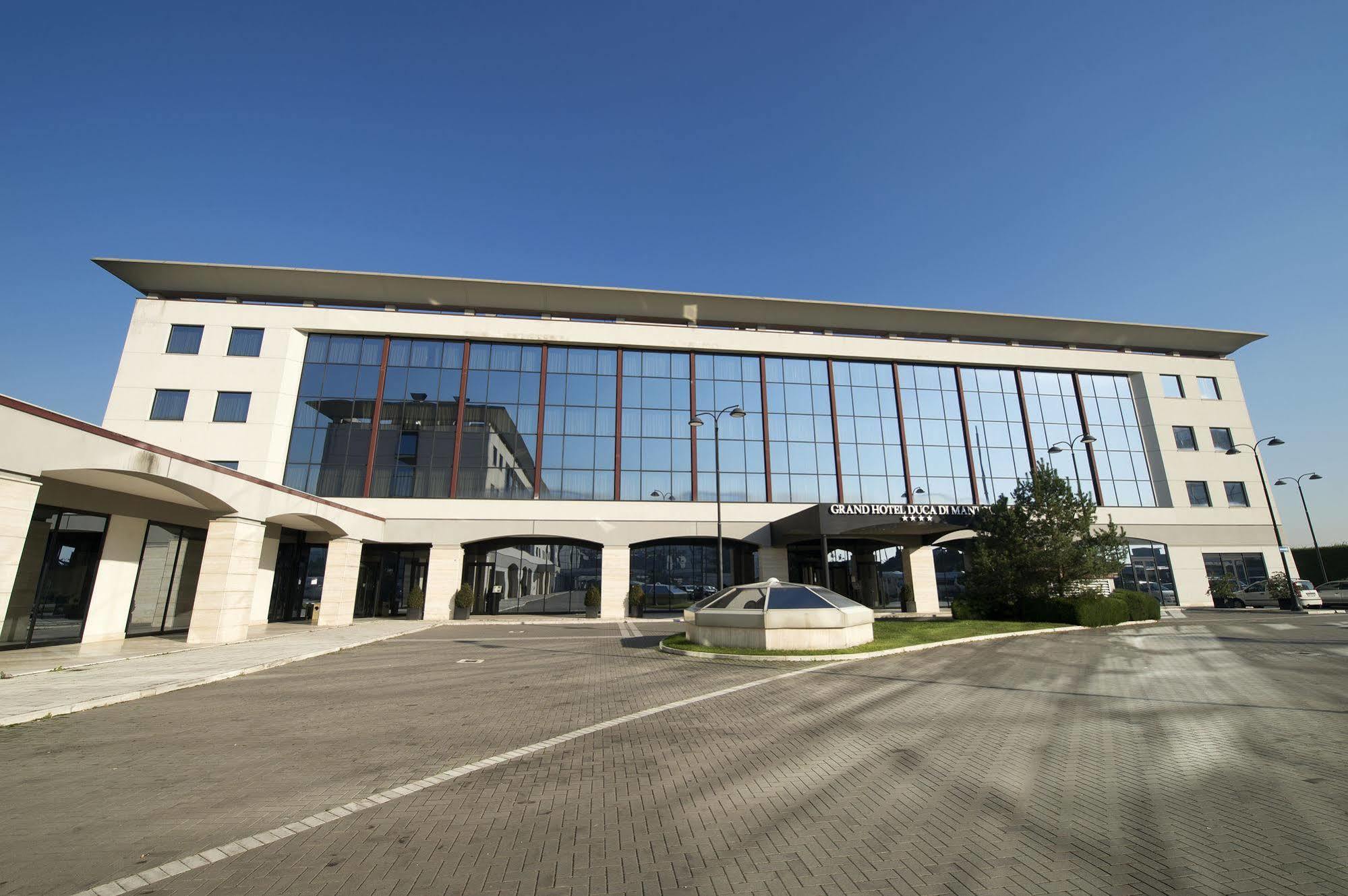 Grand Hotel Duca Di Mantova Sesto San Giovanni Kültér fotó
